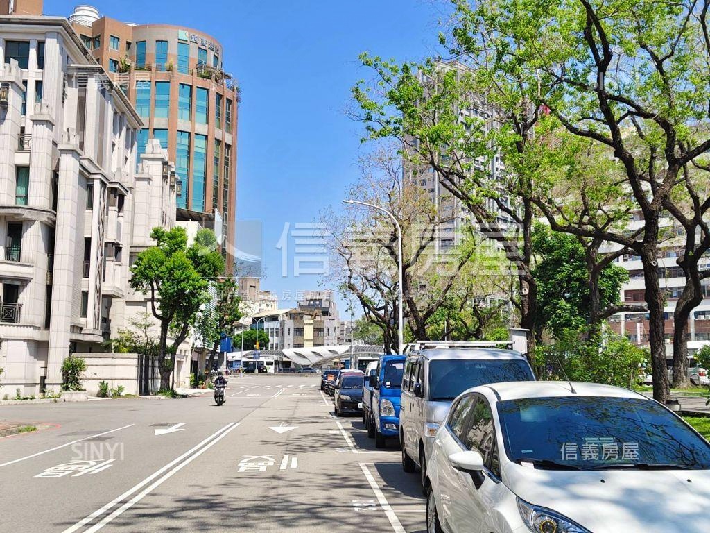 近未來藍線園道美屋房屋室內格局與周邊環境