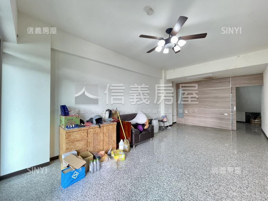 安南稀有約４年店面透天房屋室內格局與周邊環境