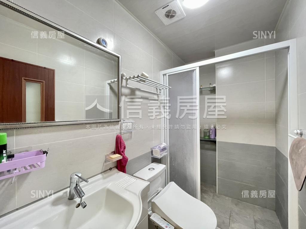 安南稀有約４年店面透天房屋室內格局與周邊環境