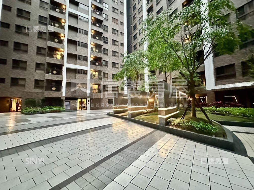 鴻廣新Ａ７三房面樂善二路房屋室內格局與周邊環境