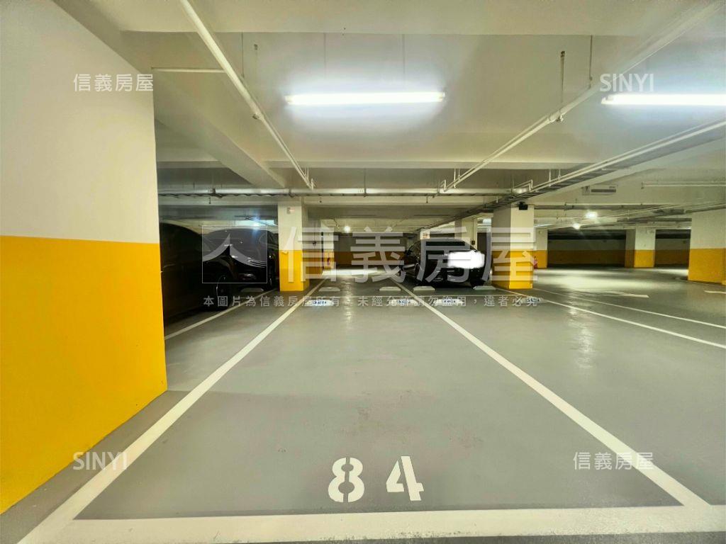 星野沐石邊間三房加車位房屋室內格局與周邊環境