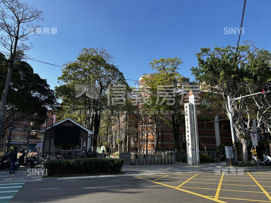 中央路稀有黃金透店房屋室內格局與周邊環境