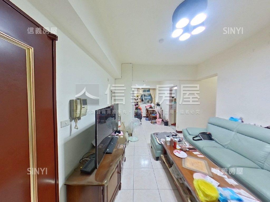 機場捷運新北產業電梯３房房屋室內格局與周邊環境