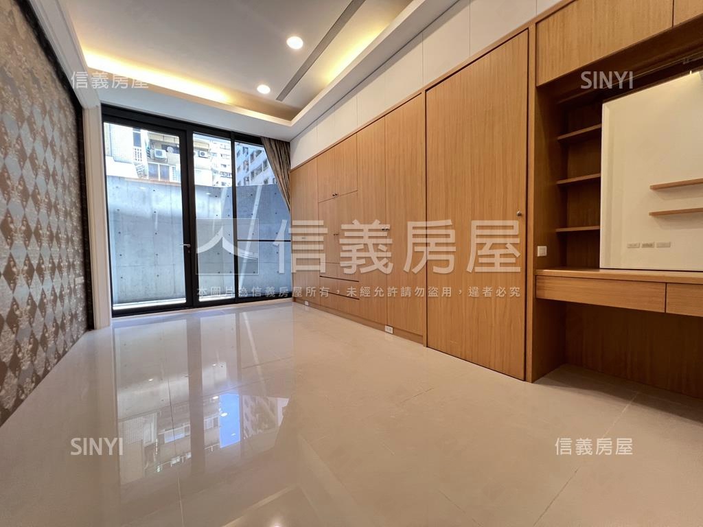 近國館桓邦翠亨３房車位房屋室內格局與周邊環境
