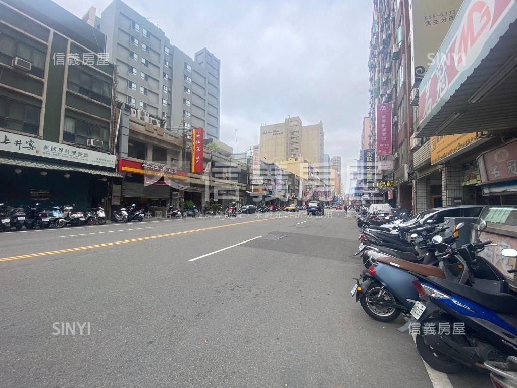 新竹巨城民生角間店面房屋室內格局與周邊環境
