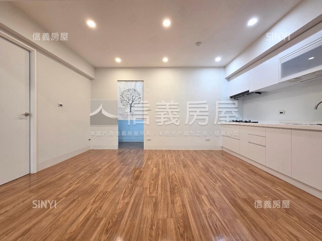 安居３房電梯新裝潢房屋室內格局與周邊環境