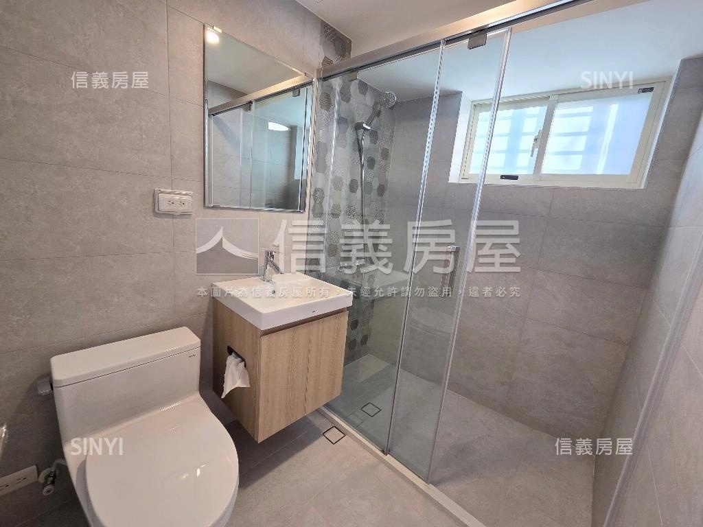 安居３房電梯新裝潢房屋室內格局與周邊環境