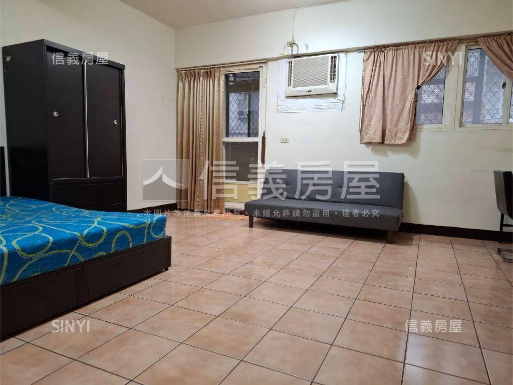 藍天白雲稀有透天店面房屋室內格局與周邊環境