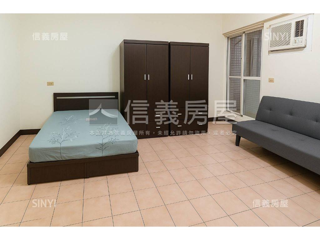 藍天白雲稀有透天店面房屋室內格局與周邊環境