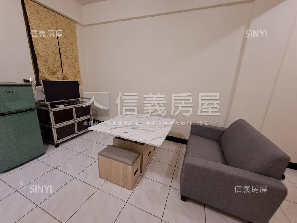 藍天白雲稀有透天店面房屋室內格局與周邊環境