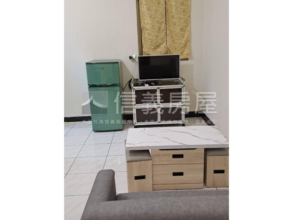 藍天白雲稀有透天店面房屋室內格局與周邊環境