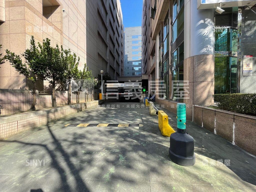 加瑪科技中心６樓房屋室內格局與周邊環境