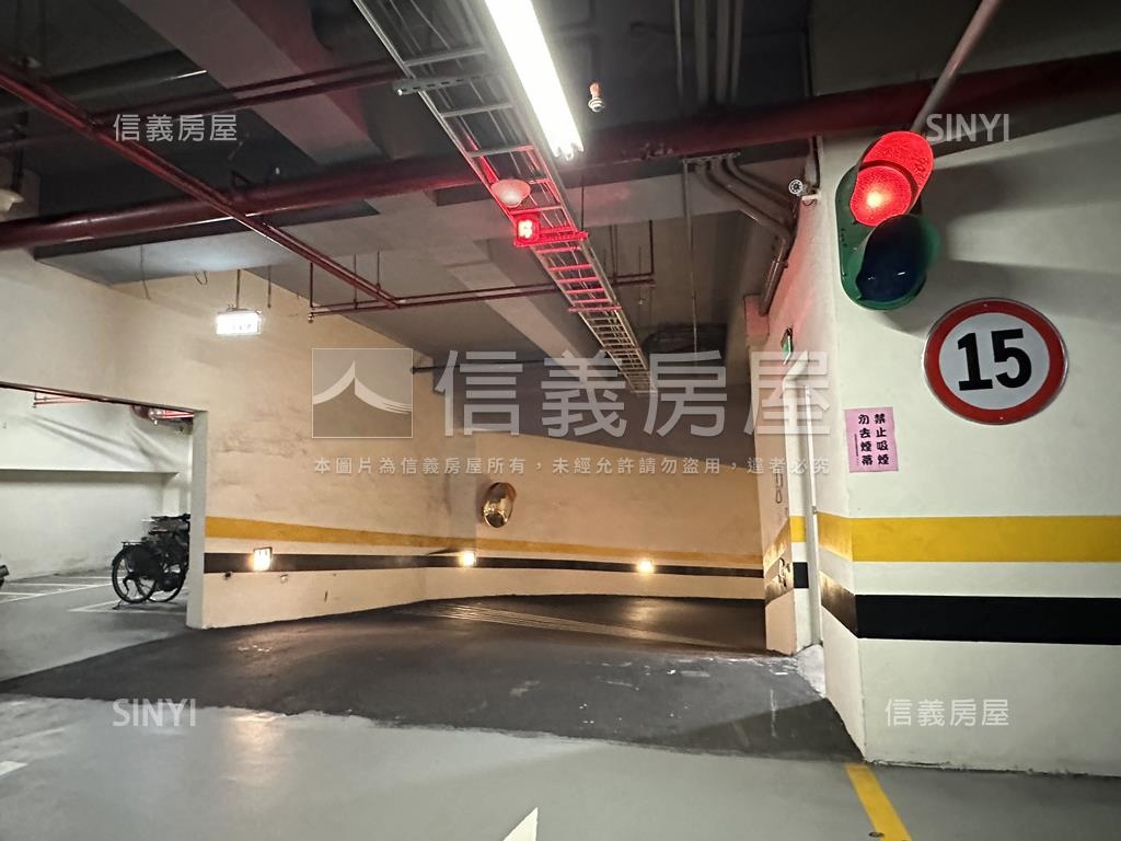 樹海．松河麗景雙車位房屋室內格局與周邊環境