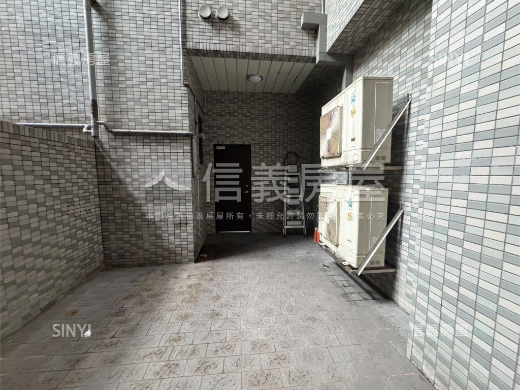 長虹天薈挑高店面珠寶盒房屋室內格局與周邊環境