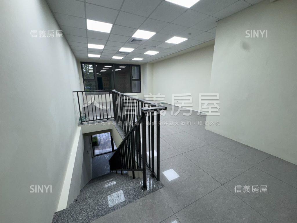 長虹天薈挑高店面珠寶盒房屋室內格局與周邊環境