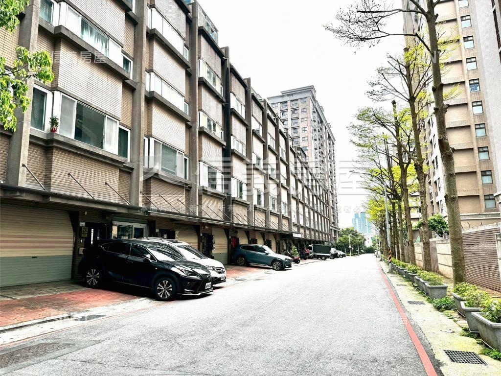 大有仰森邊間透天三面採光房屋室內格局與周邊環境
