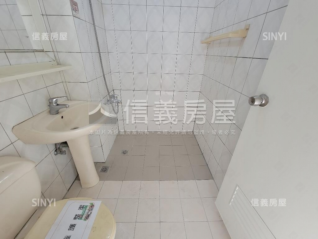 ✦名人山水✦新高學區三房房屋室內格局與周邊環境