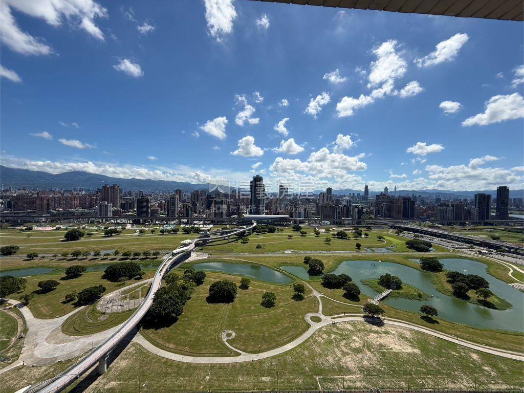 潤泰公園景觀三房豪邸房屋室內格局與周邊環境