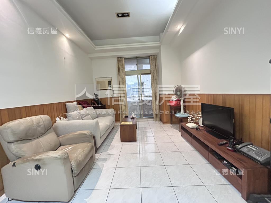 長億城木質２房２廳２衛房屋室內格局與周邊環境