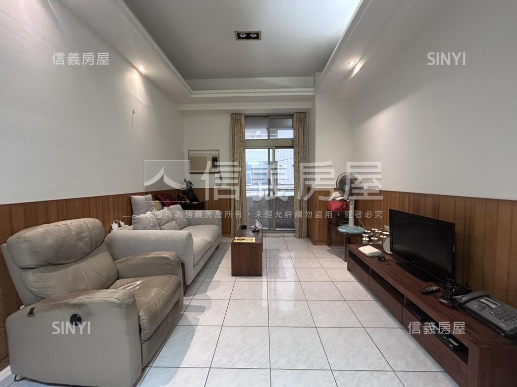 長億城木質２房２廳２衛房屋室內格局與周邊環境