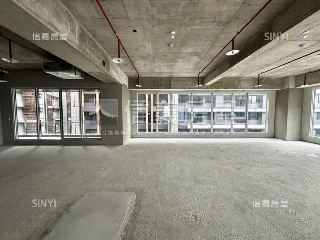 中悅全新Ａ級商辦房屋室內格局與周邊環境