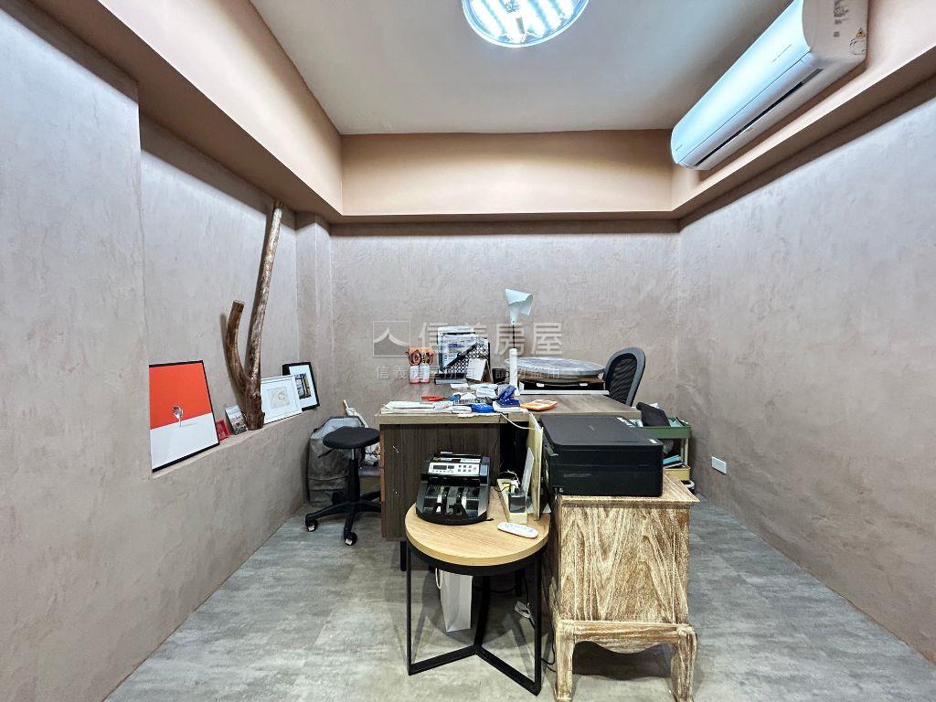 近居仁國中美２房２衛房屋室內格局與周邊環境