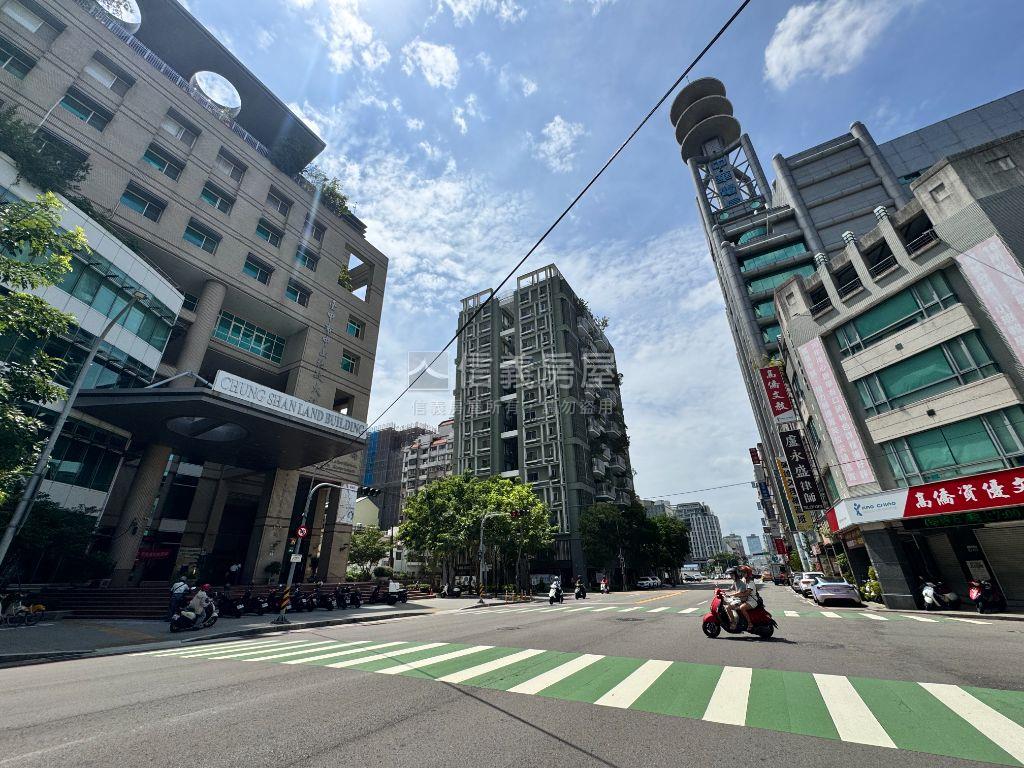 近居仁國中美２房２衛房屋室內格局與周邊環境