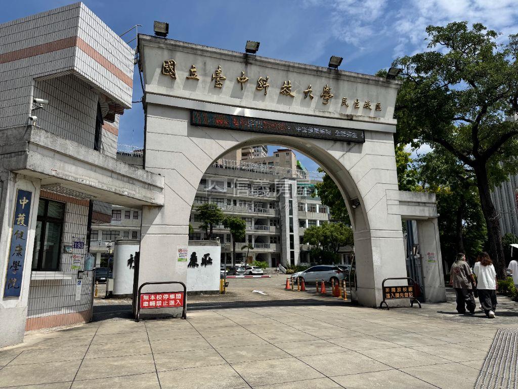近居仁國中美２房２衛房屋室內格局與周邊環境
