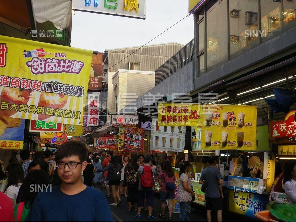 逢甲稀有熱鬧店面房屋室內格局與周邊環境