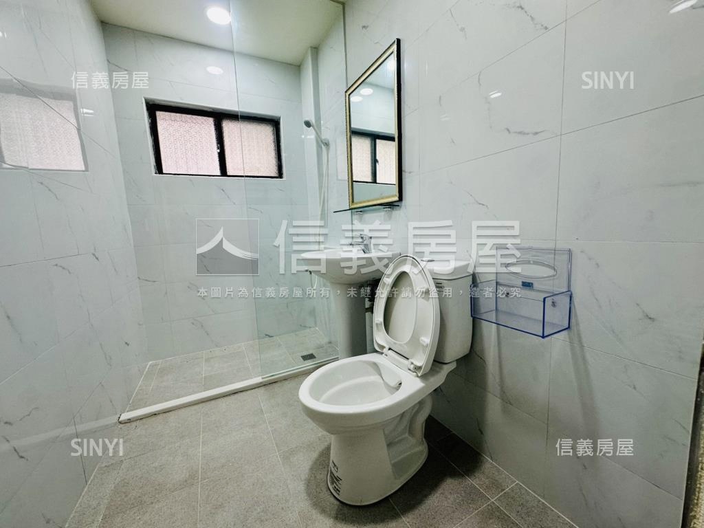 近安平國中裝潢美墅房屋室內格局與周邊環境