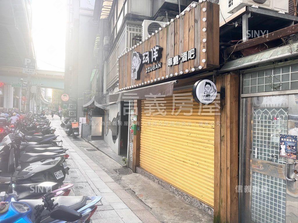 微風旁人潮潛力店面房屋室內格局與周邊環境