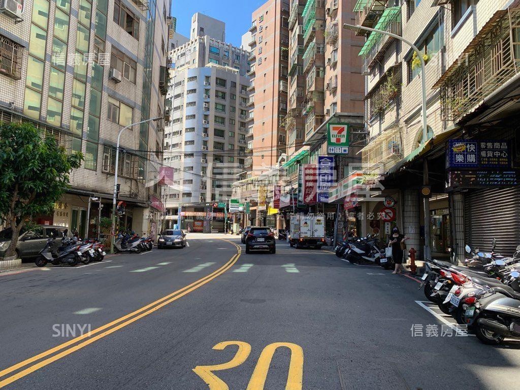 搶手雙鳳店面房屋室內格局與周邊環境