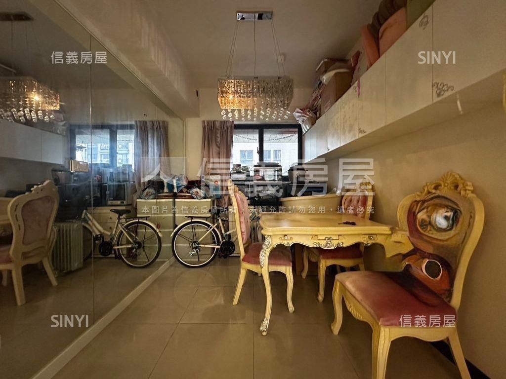 瓊樓玉宇☆精裝潢★房屋室內格局與周邊環境