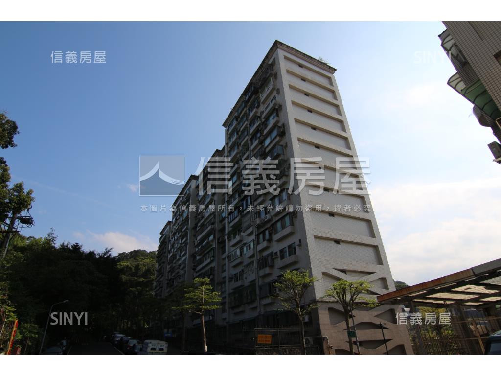 就要坡道平面車位房屋室內格局與周邊環境