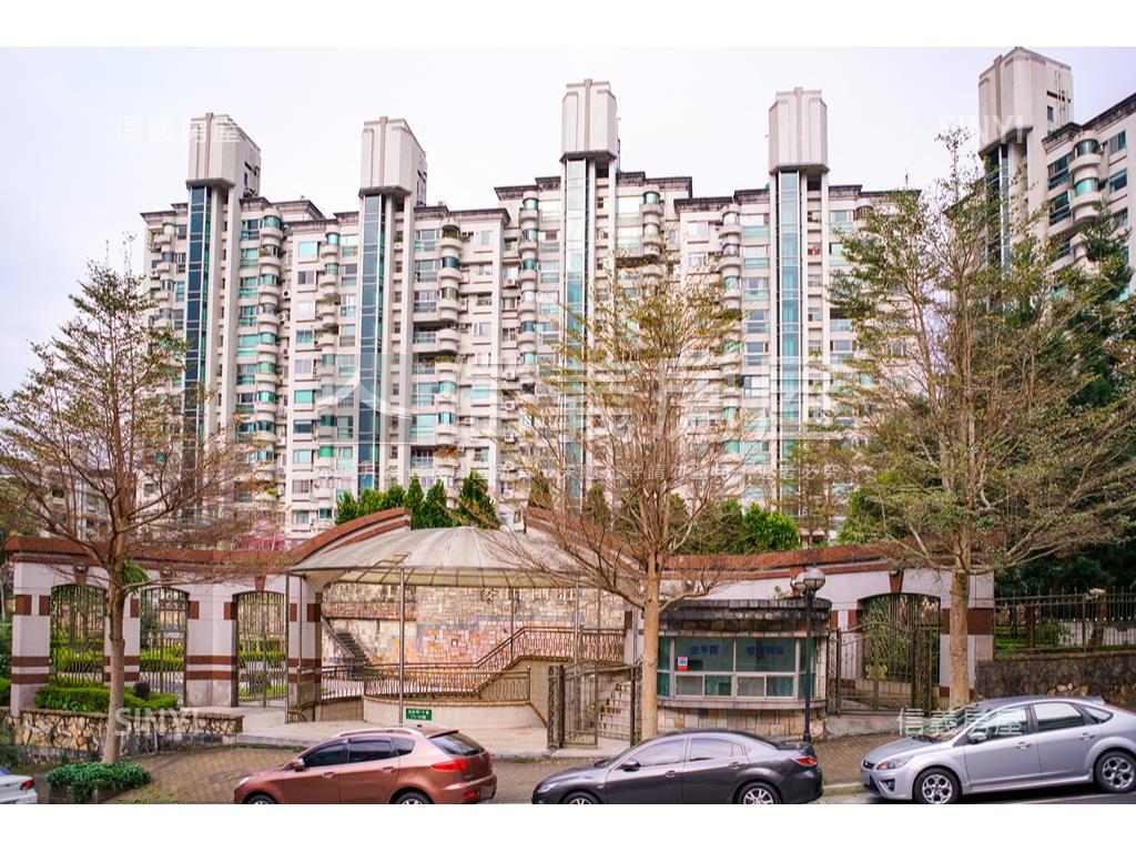 就要坡道平面車位房屋室內格局與周邊環境