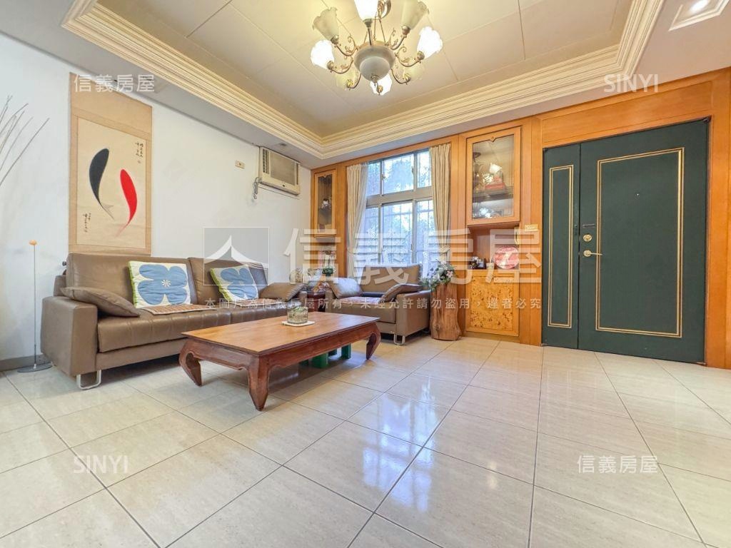 竹北華城綠景邊間美墅房屋室內格局與周邊環境