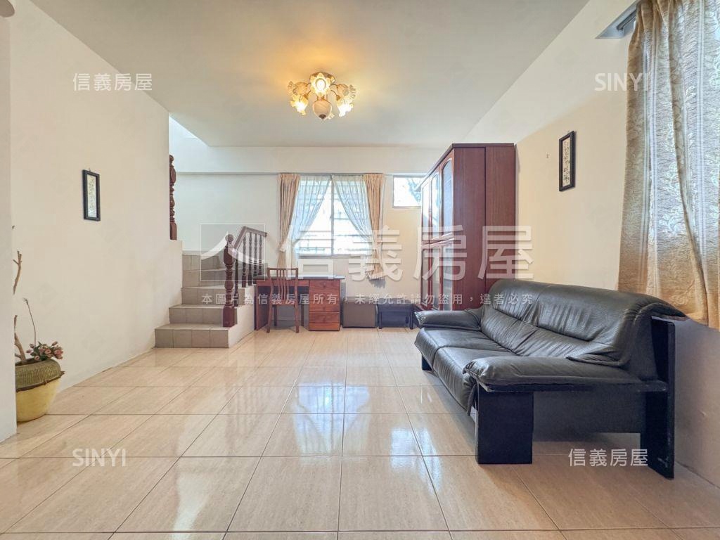 竹北華城綠景邊間美墅房屋室內格局與周邊環境