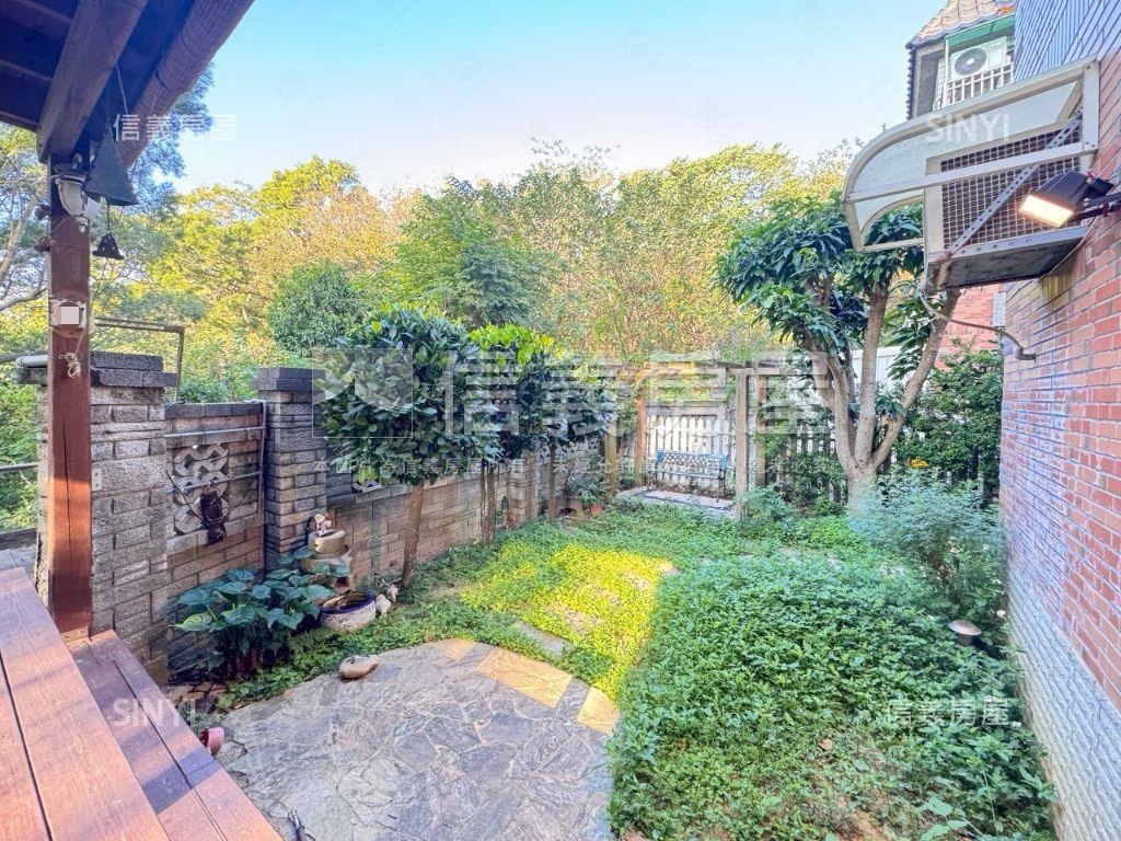 竹北華城綠景邊間美墅房屋室內格局與周邊環境