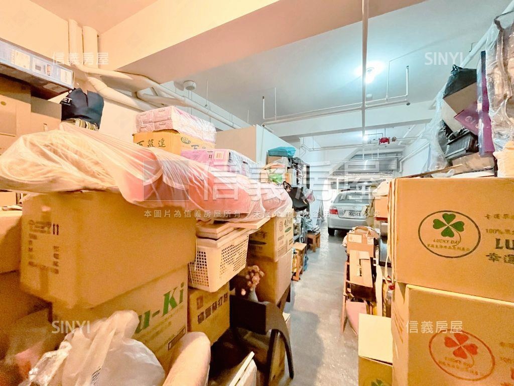 豐原市區百坪店面房屋室內格局與周邊環境