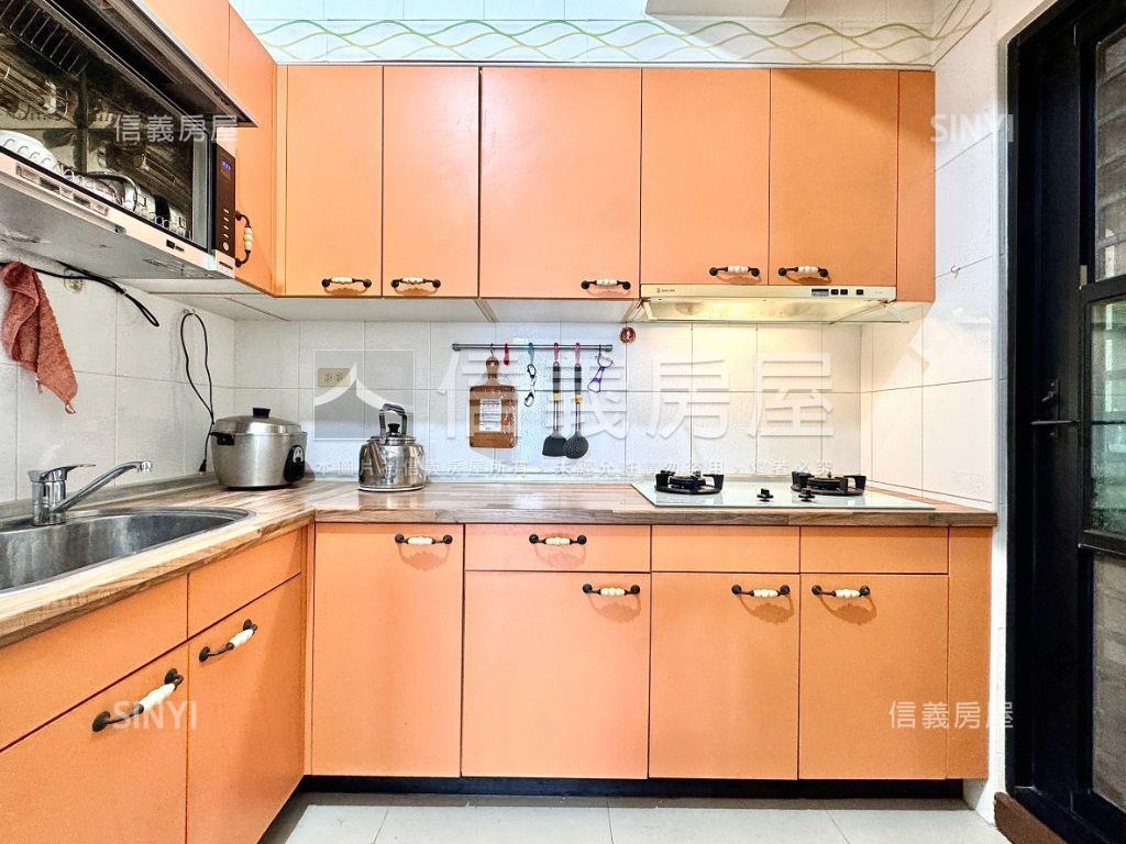 Ｈｅｎ優質！戀戀３房平車房屋室內格局與周邊環境