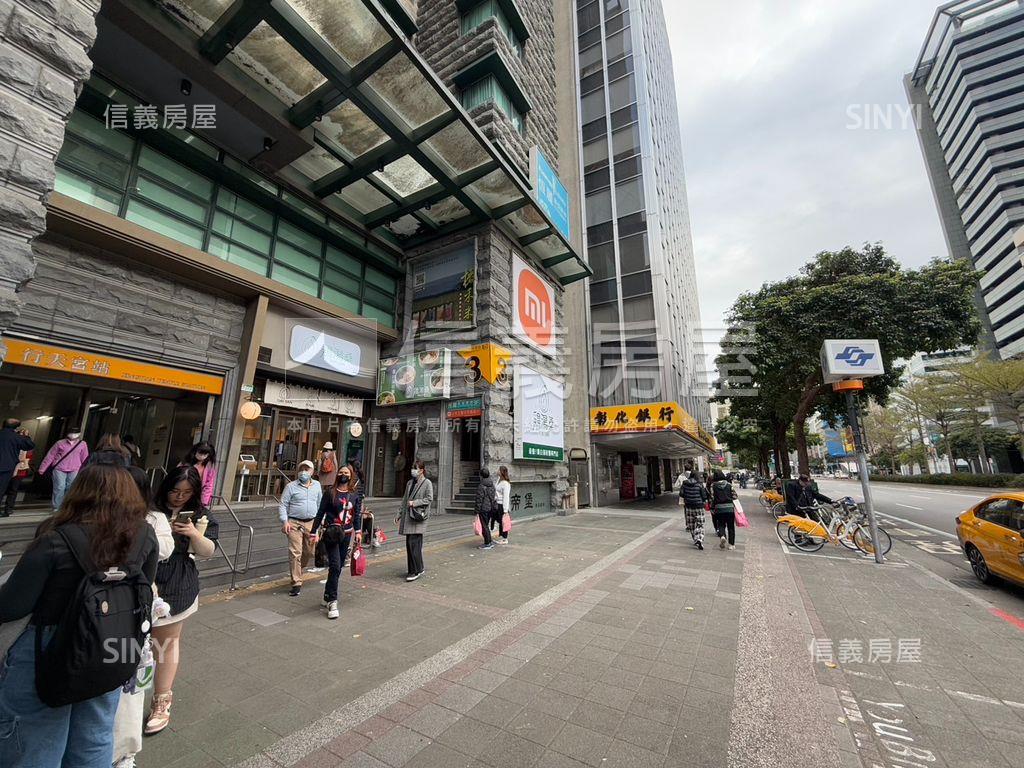 捷運行天宮站出口黃金店面房屋室內格局與周邊環境