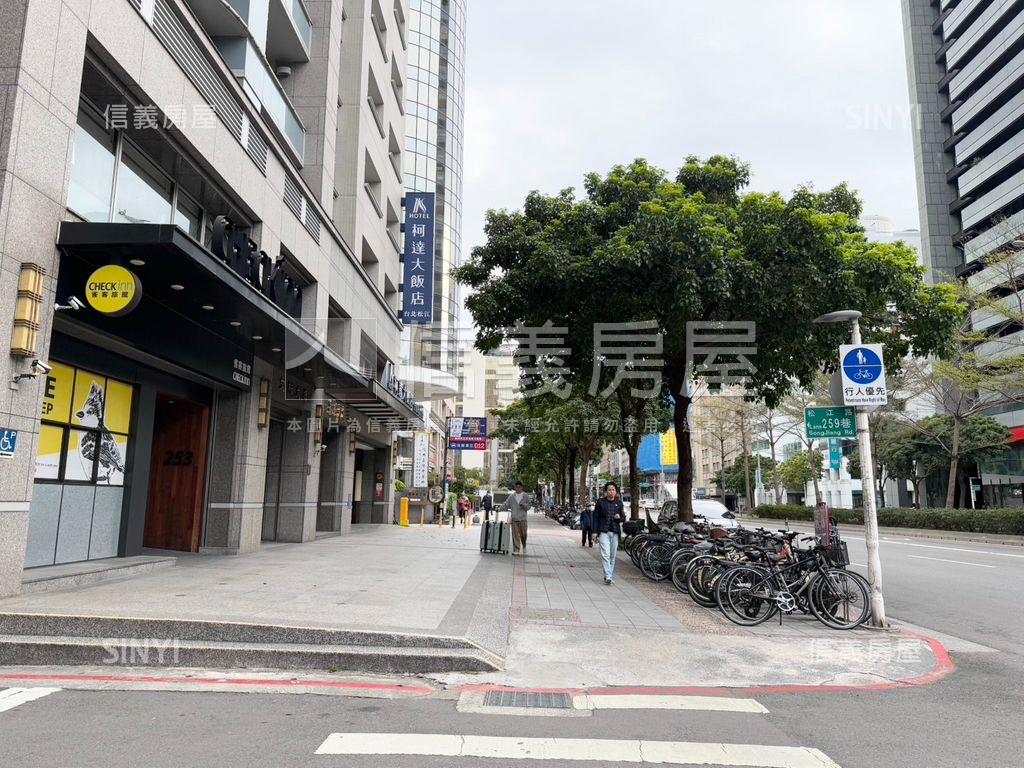 捷運行天宮站出口黃金店面房屋室內格局與周邊環境