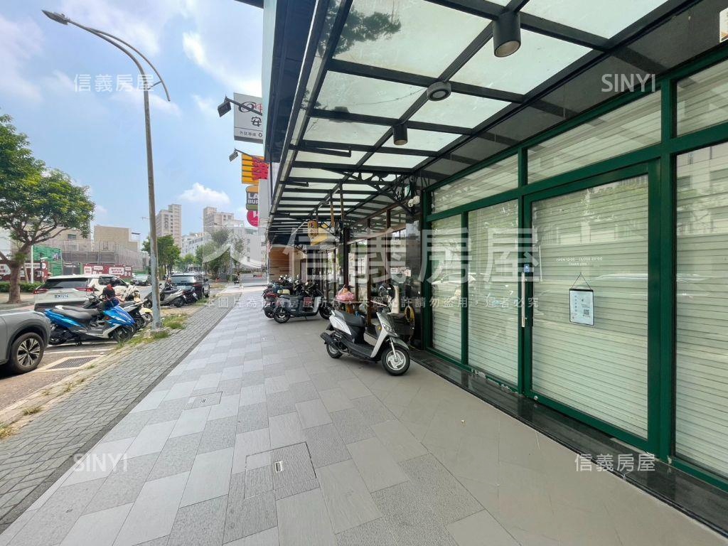 南科ＬＭ雙透天收租店霸房屋室內格局與周邊環境