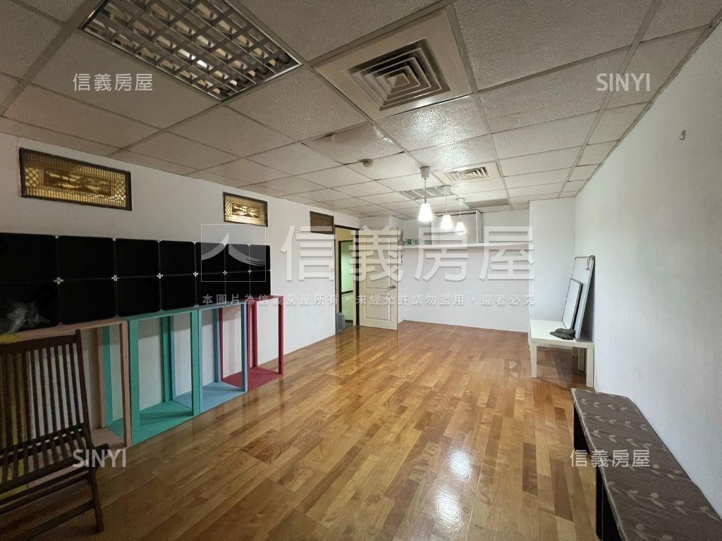 近文華高中捷運地下室房屋室內格局與周邊環境
