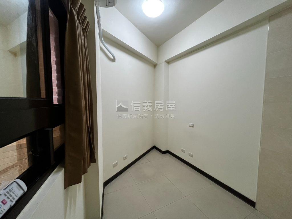 忠孝東路小資成家宅房屋室內格局與周邊環境