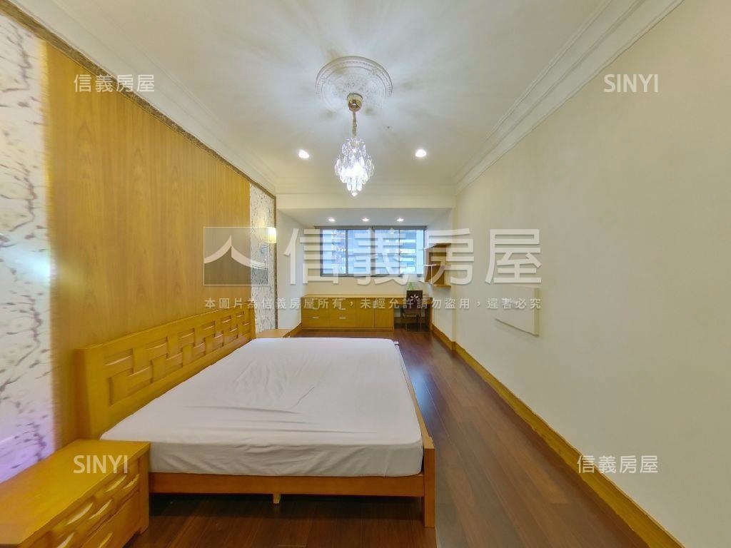 百達富裔２３Ｄ裝潢雙平車房屋室內格局與周邊環境