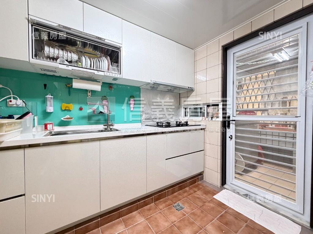 高屋藍天稀有釋出美屋房屋室內格局與周邊環境