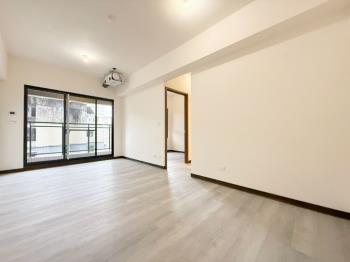 康橋河畔三房平車