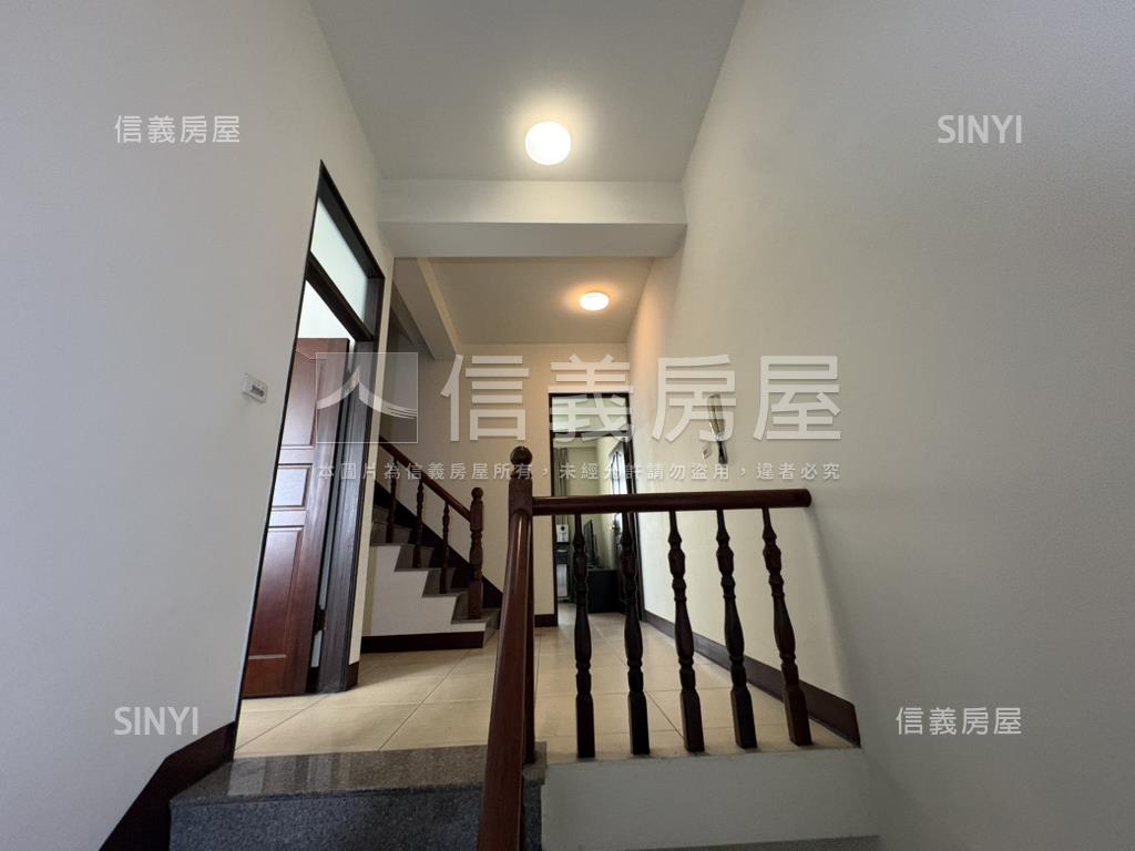 近國道崙美頭等艙美墅房屋室內格局與周邊環境