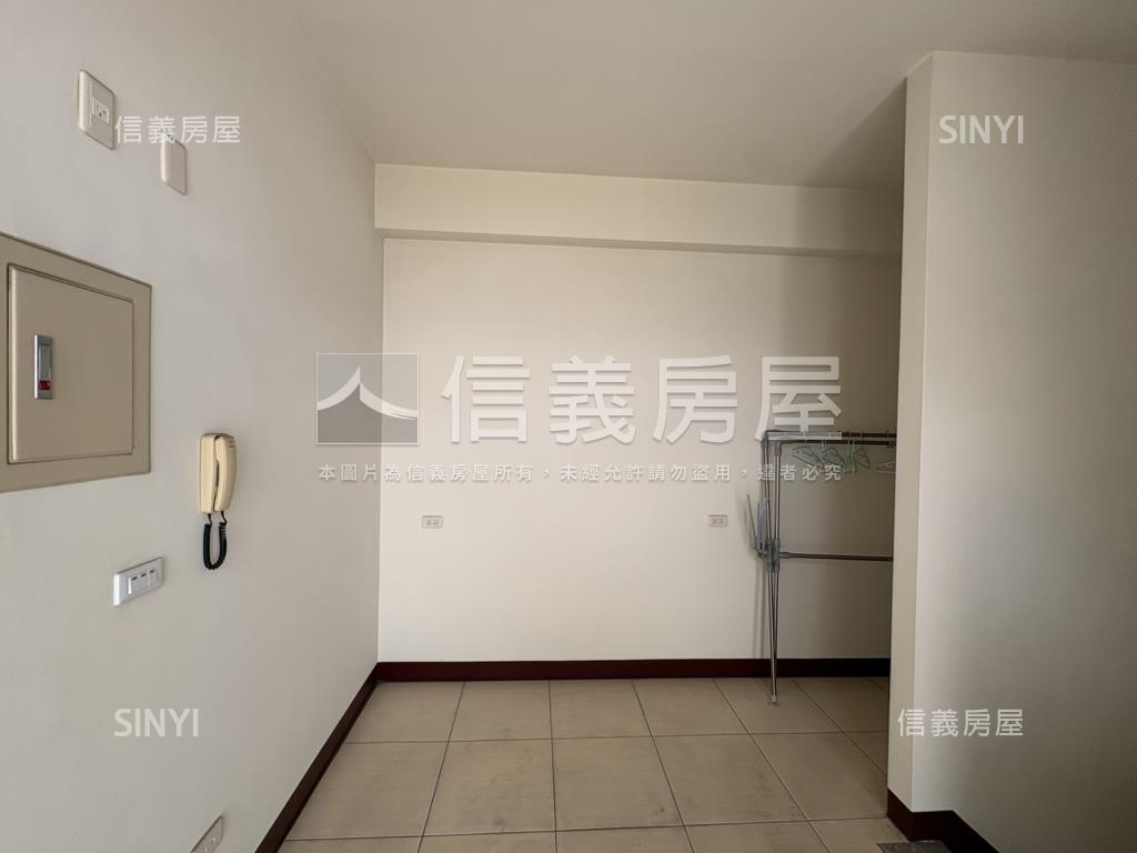 近國道崙美頭等艙美墅房屋室內格局與周邊環境